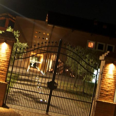 Agriturismo Colombarino Villa Desenzano del Garda Luaran gambar